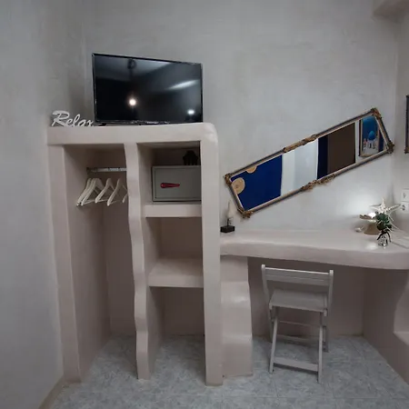 Pasithei Lejlighedshotel Perissa (Santorini)
