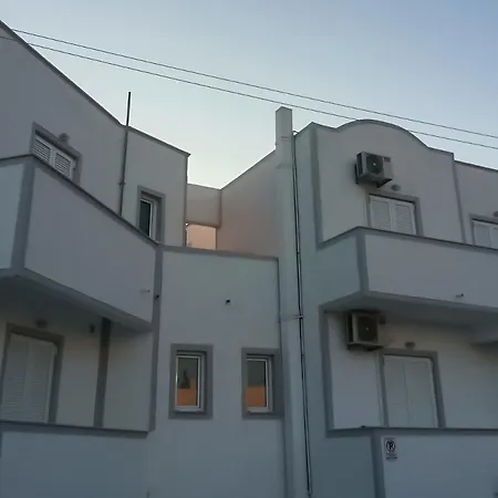 Pasithei 2* Perissa (Santorini)