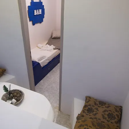 Pasithei Perissa (Santorini)