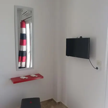 Ξενοδοχείο με διαμερίσματα Pasithei 2*