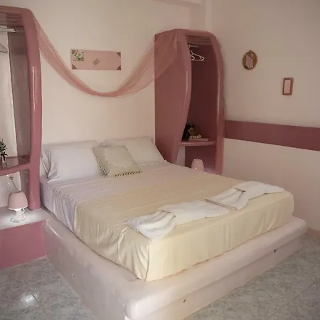 باسيثي استوديوز 2*